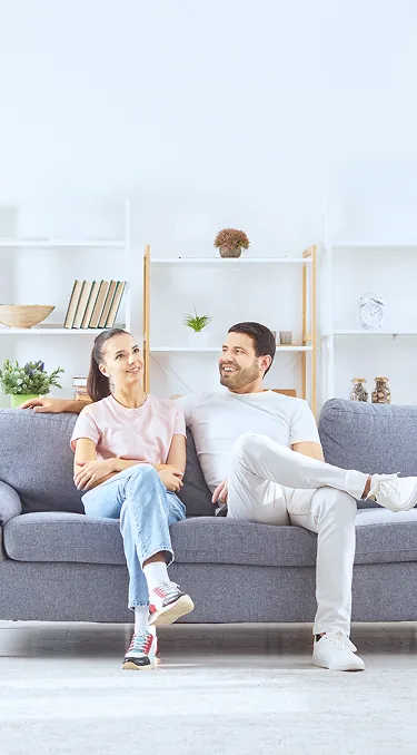 Homeowners & Households Homeowners & Households